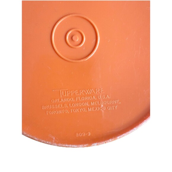 Vintage Tupperware Nesting Servalier Canister with Lid Orange Starburst 809-6 - Picture 7 of 7